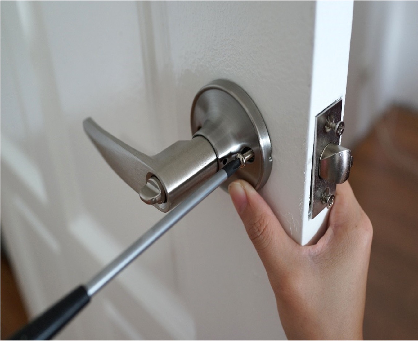 Handyman Services Essex Door Fitting